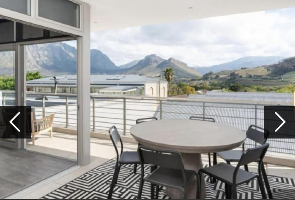 Franschhoek - La Petit Village - Views エクステリア 写真
